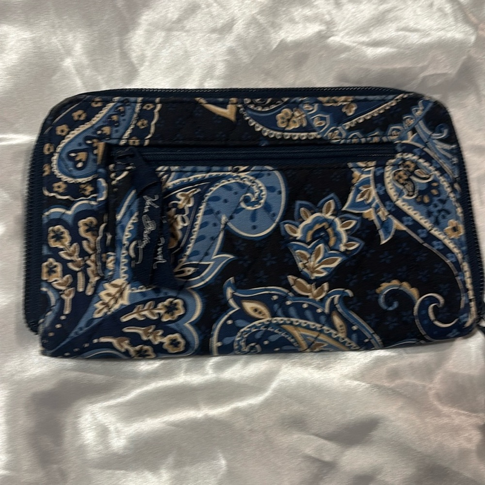Ver bradley wallet/ clutch